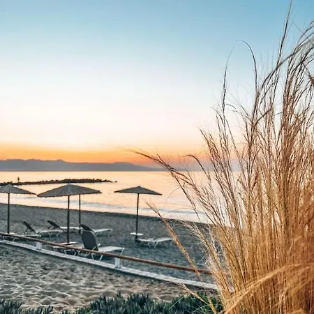 Esperanto Seafront 아파트호텔 Agia Marina